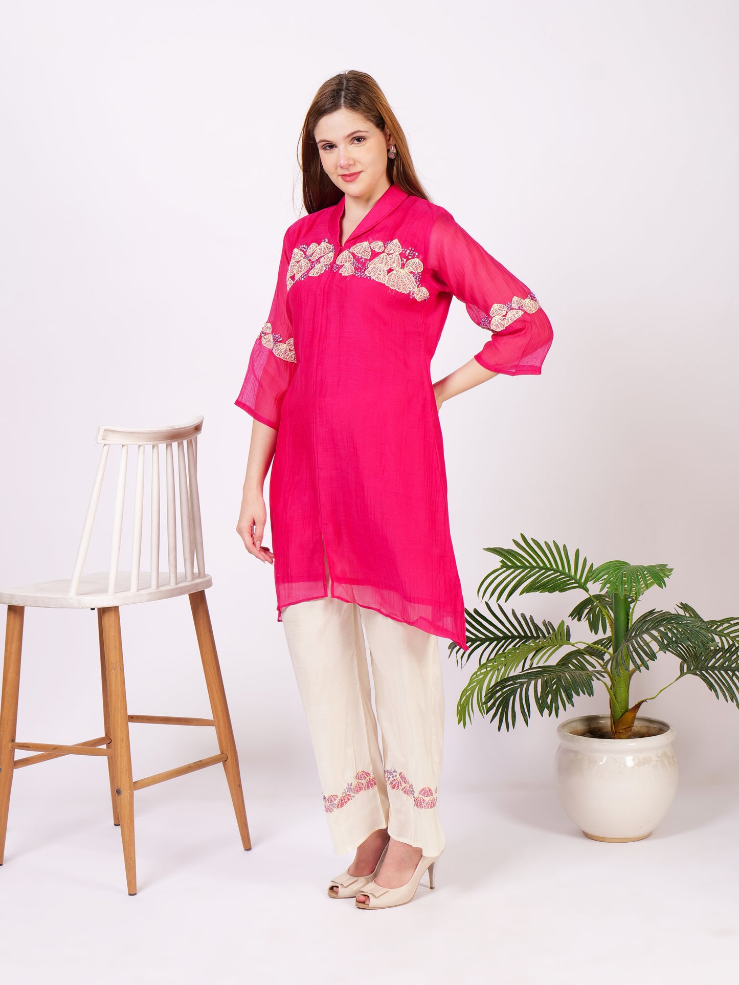 Mul Cotton Kurti Pants With Thread Embroidery