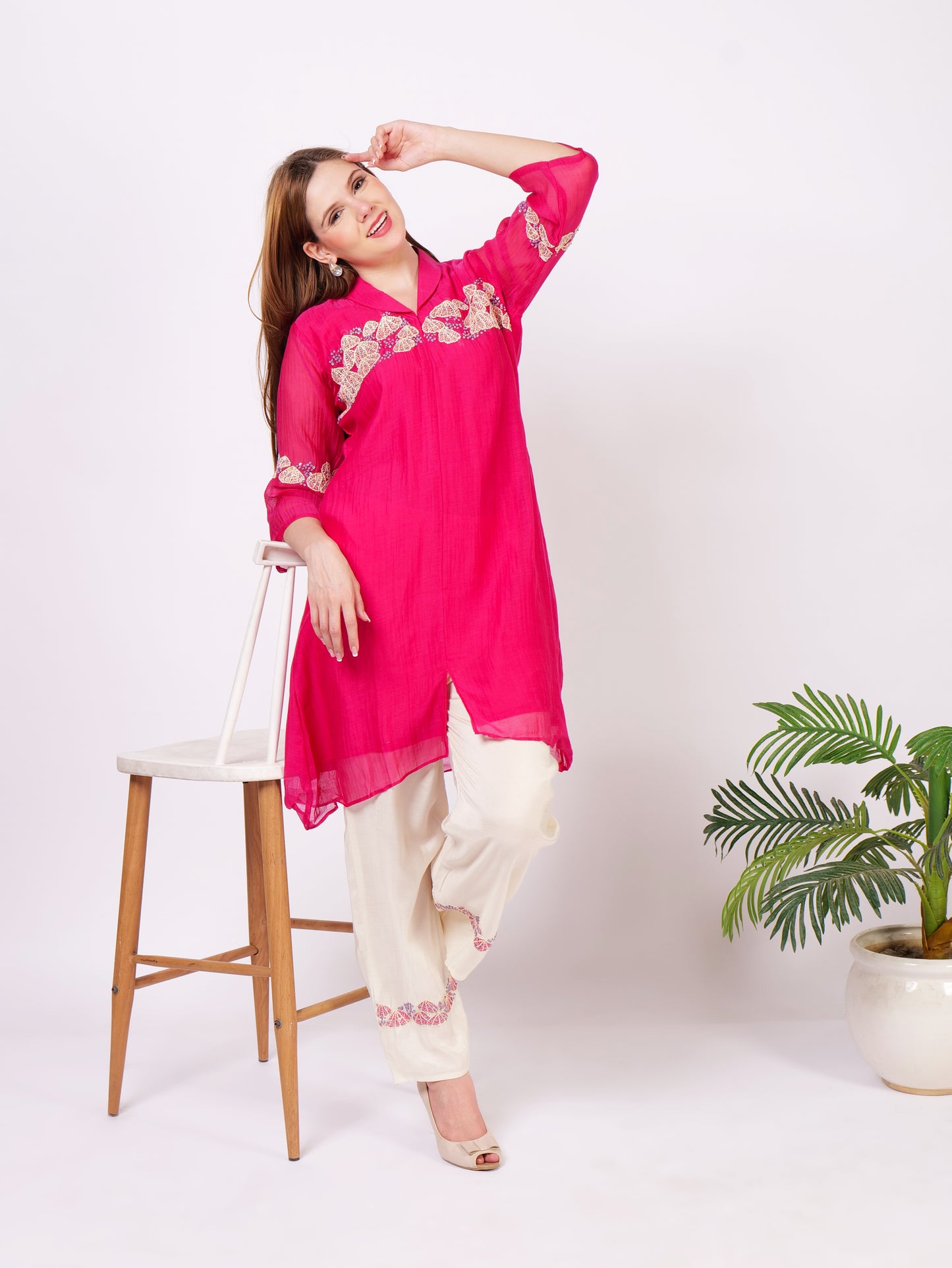 Mul Cotton Kurti Pants With Thread Embroidery