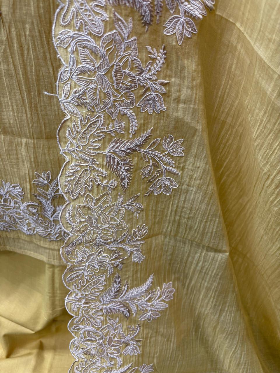 Pure Mul Cotton Suit With Thread Embroidery